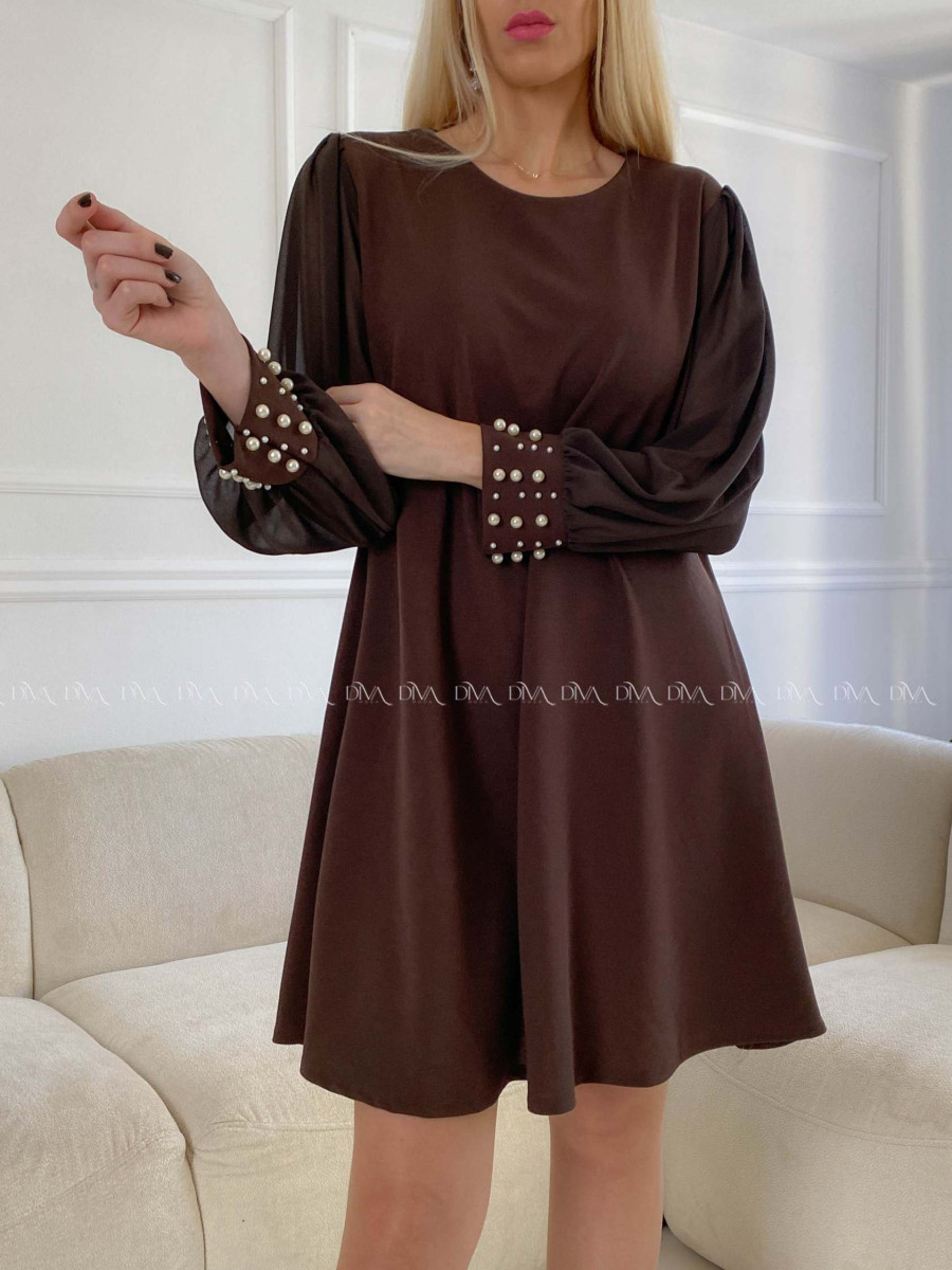 Šaty s perličkami na rukávoch hnedé A 186