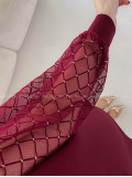 Šaty so sieťovanými rukávmi a trblietkami burgundy A 185