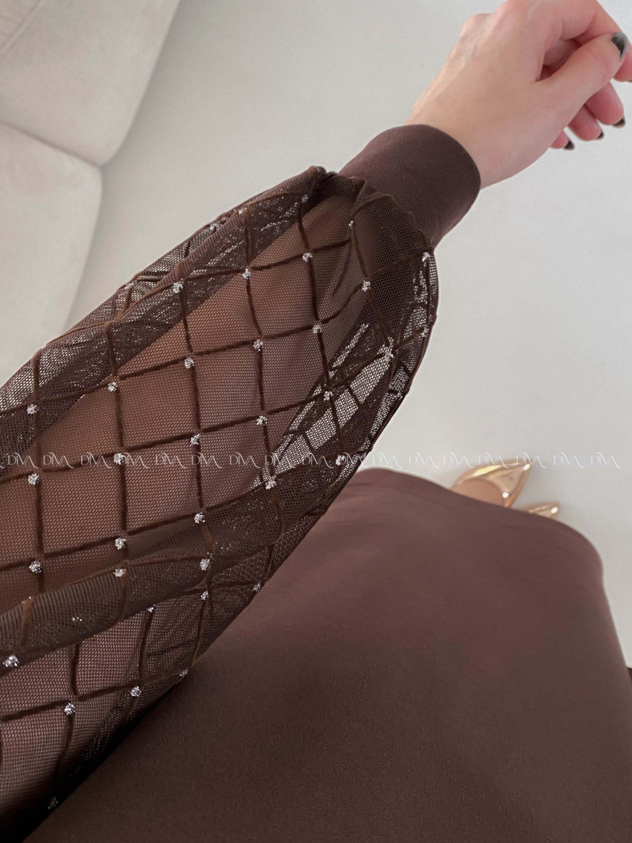 Šaty so sieťovanými rukávmi a trblietkami hnedé A 185