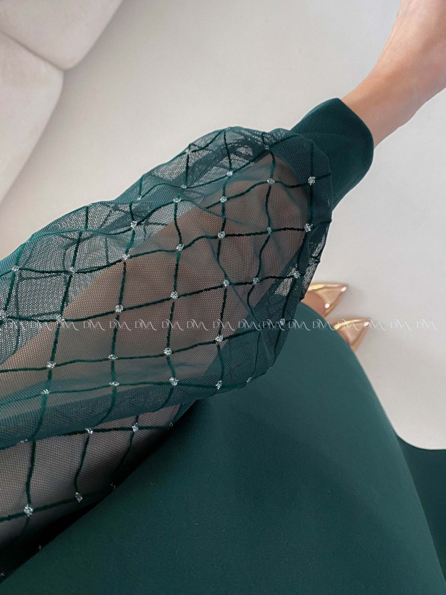 Šaty so sieťovanými rukávmi a trblietkami zelené A 185