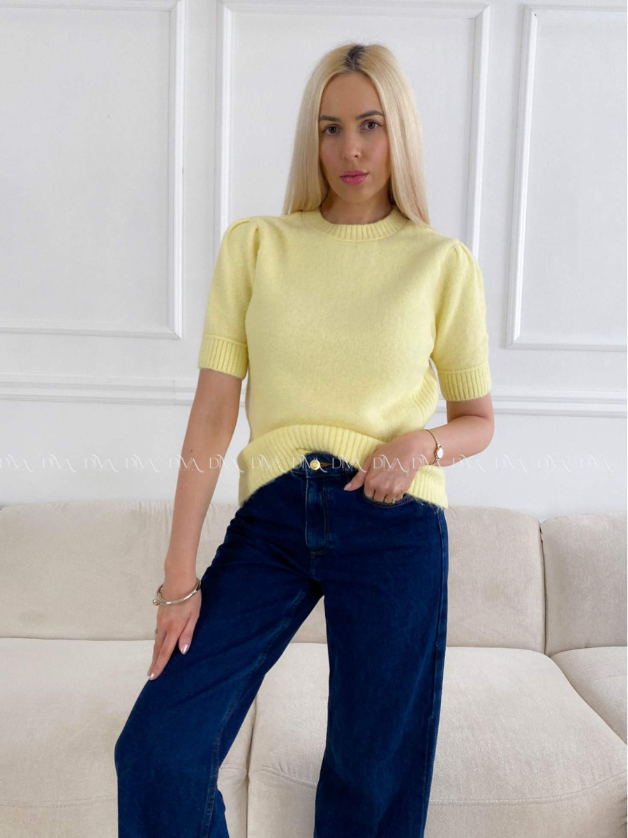 Úpletový svetrík s krátkym rukávom žltý B 15