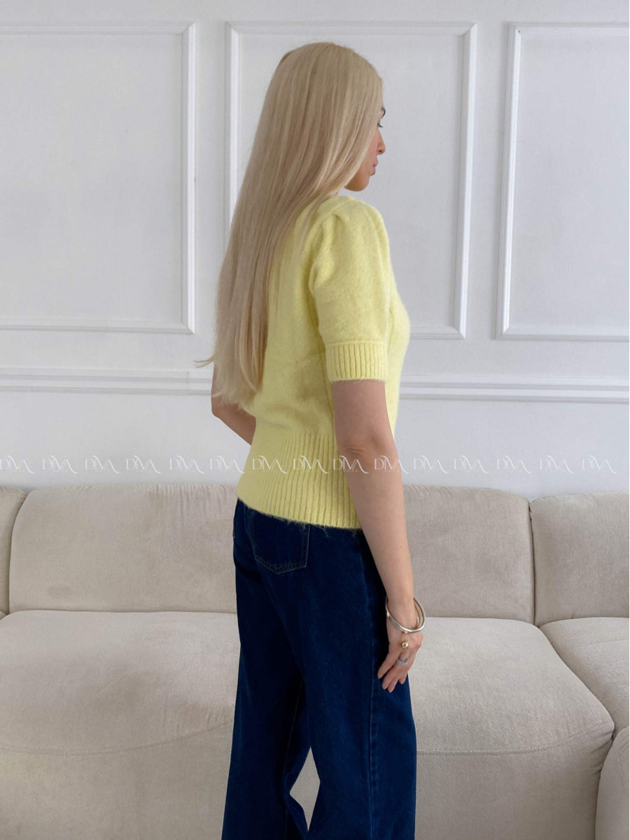 Úpletový svetrík s krátkym rukávom žltý B 15