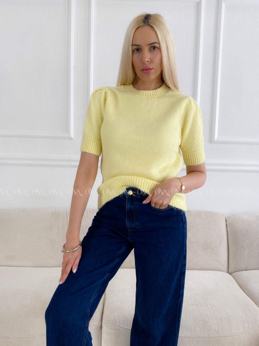 Úpletový svetrík s krátkym rukávom žltý B 15