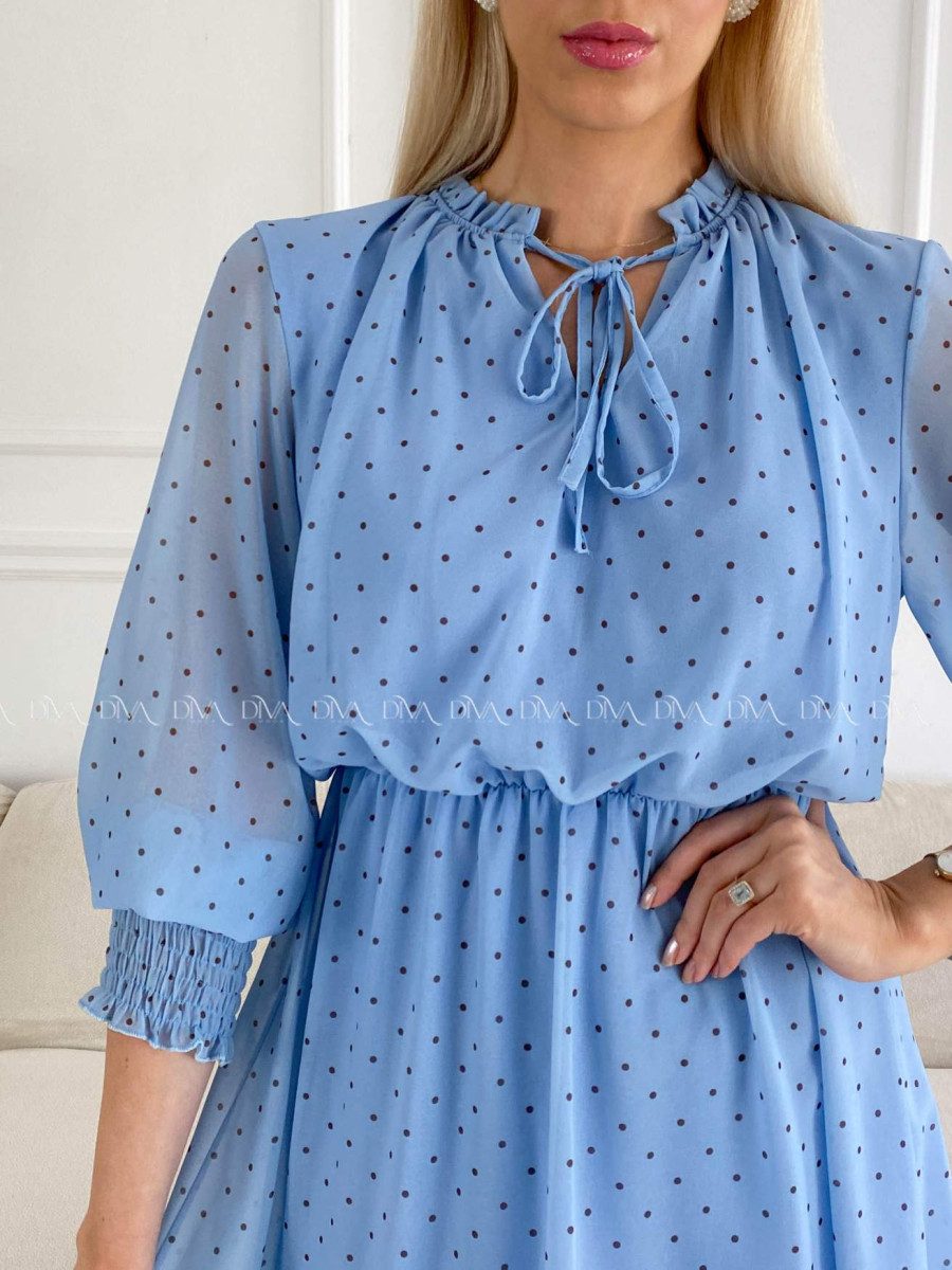 Krátke bodkované šaty s viazaním modré A 216