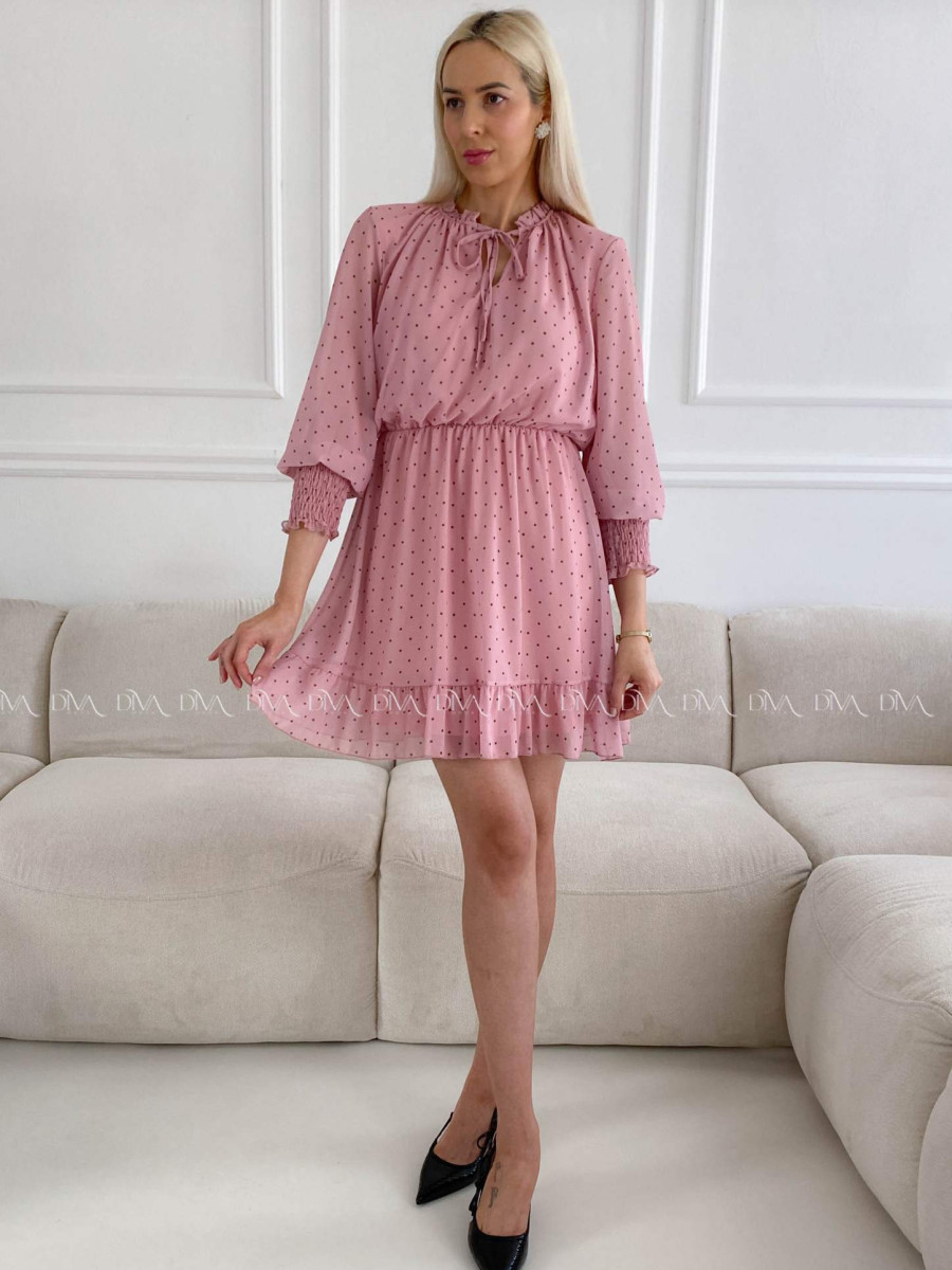 Krátke bodkované šaty s viazaním ružové A 216