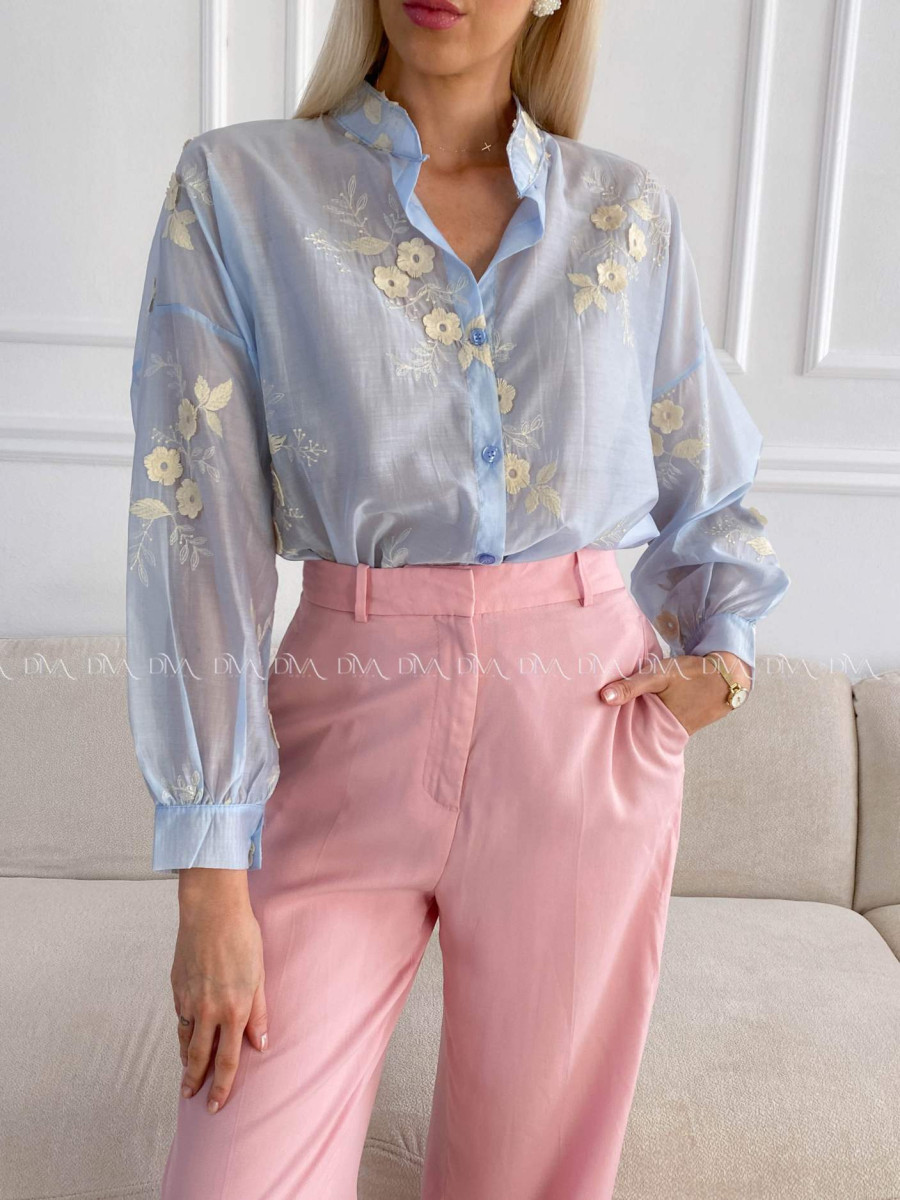 Blúzka s 3D kvetmi baby modrá A 207