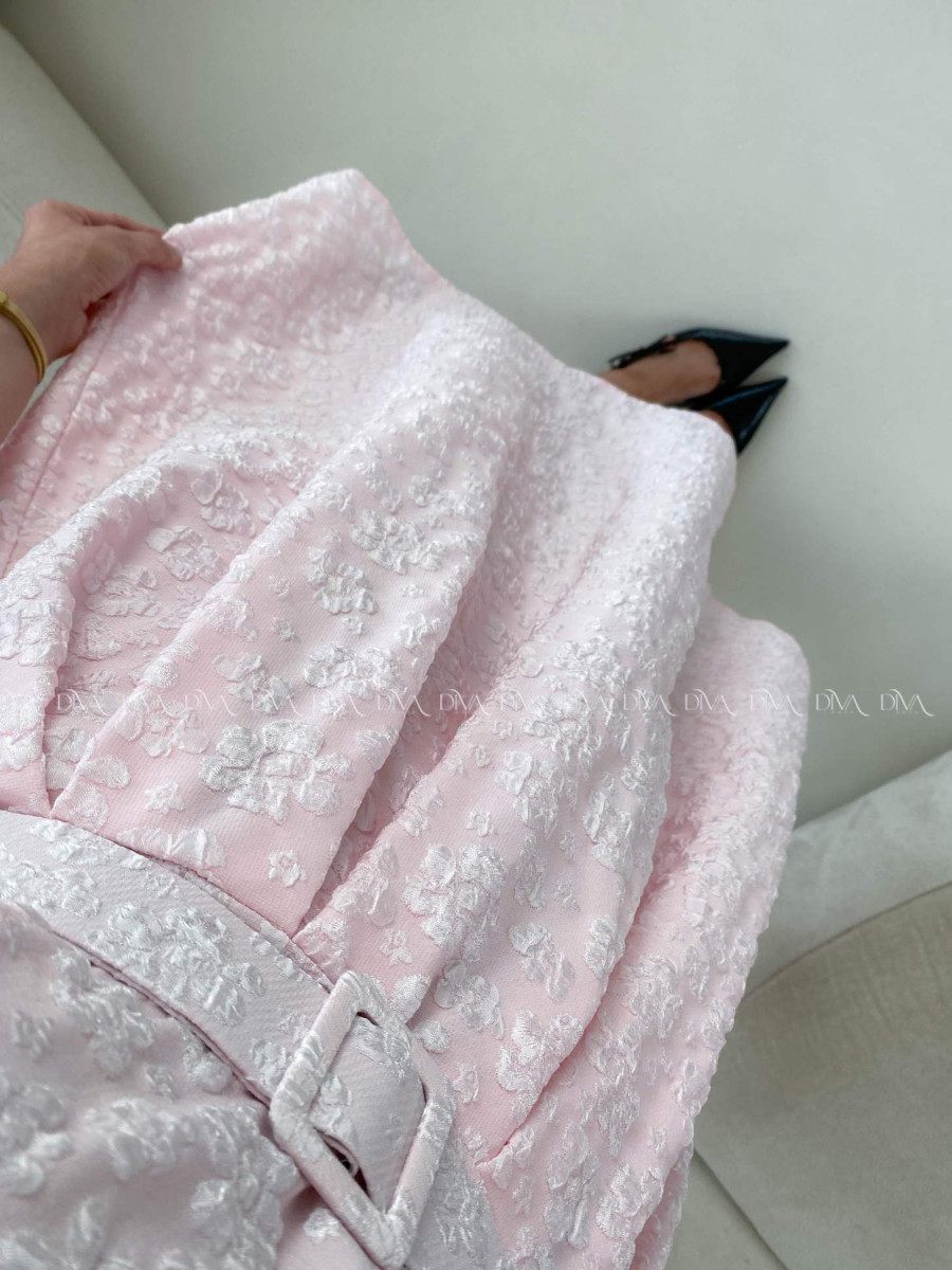 Elegantné midi šaty s 3D kvetmi ružové A 212