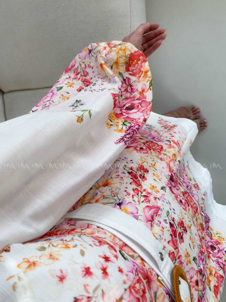 Krátke elegantné kvetované šaty Eli A 230