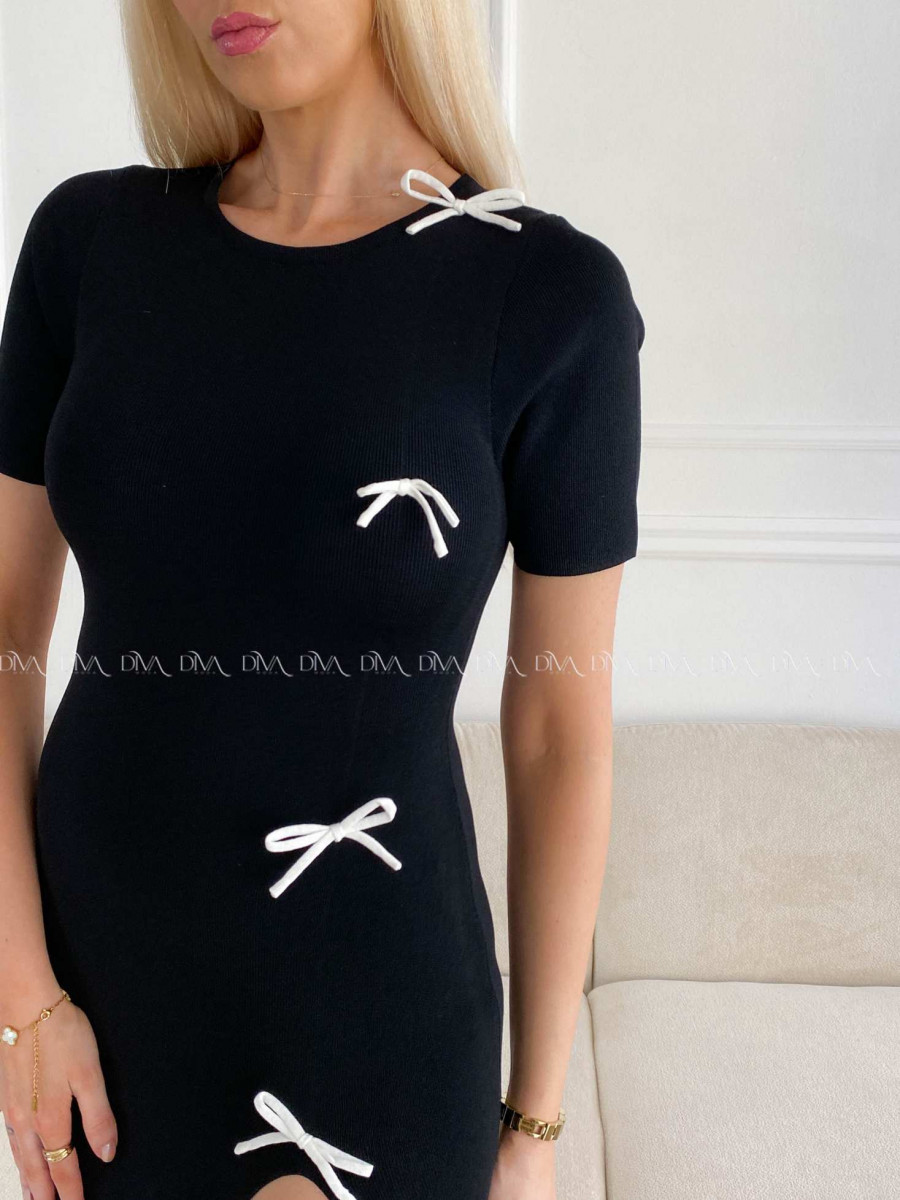 Úpletové midi šaty s 3D mašličkami čierne A 231