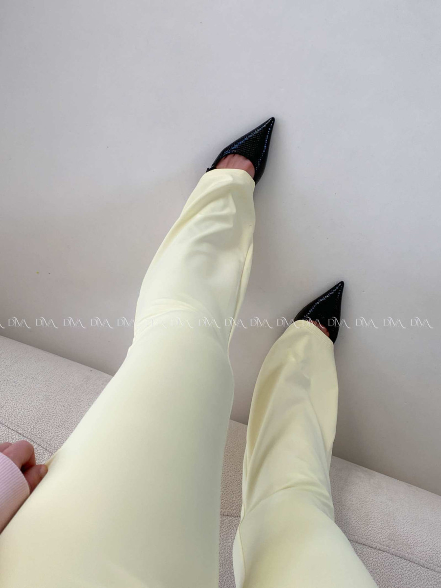 Zvonové push up legíny butter yellow A 86