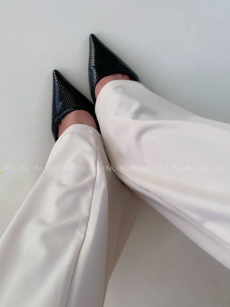 Zvonové push up legíny krémovo-béžové A 86