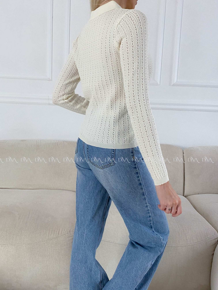 Dierkovaný svetrík s gombíkmi ecru AB 19