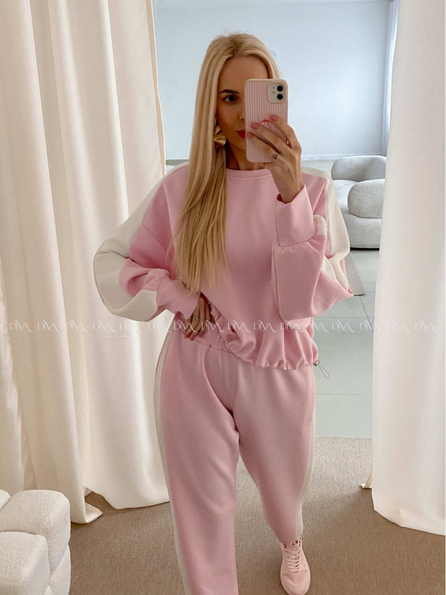 Hladký ležérny komplet s pruhom baby pink AB 26