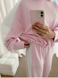 Hladký ležérny komplet s pruhom baby pink AB 26