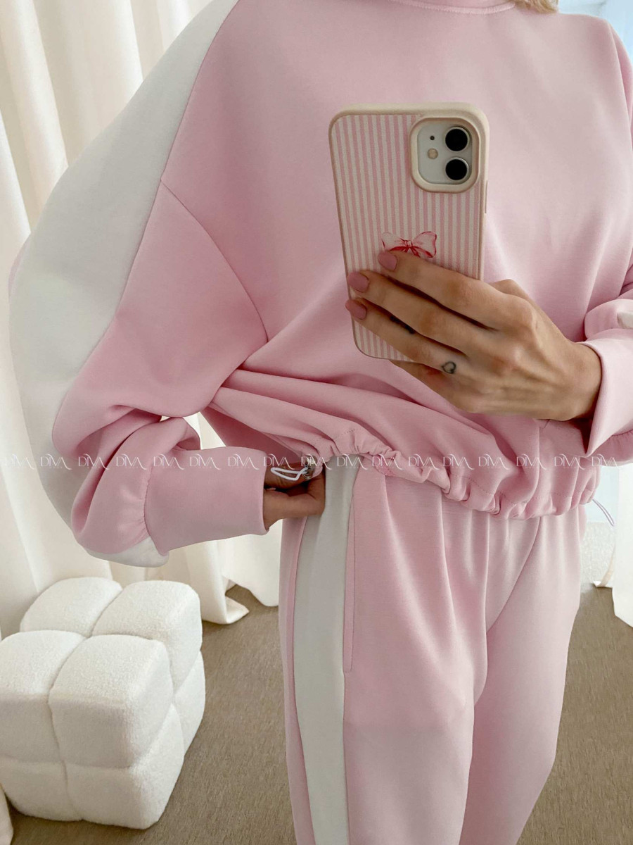 Hladký ležérny komplet s pruhom baby pink AB 26
