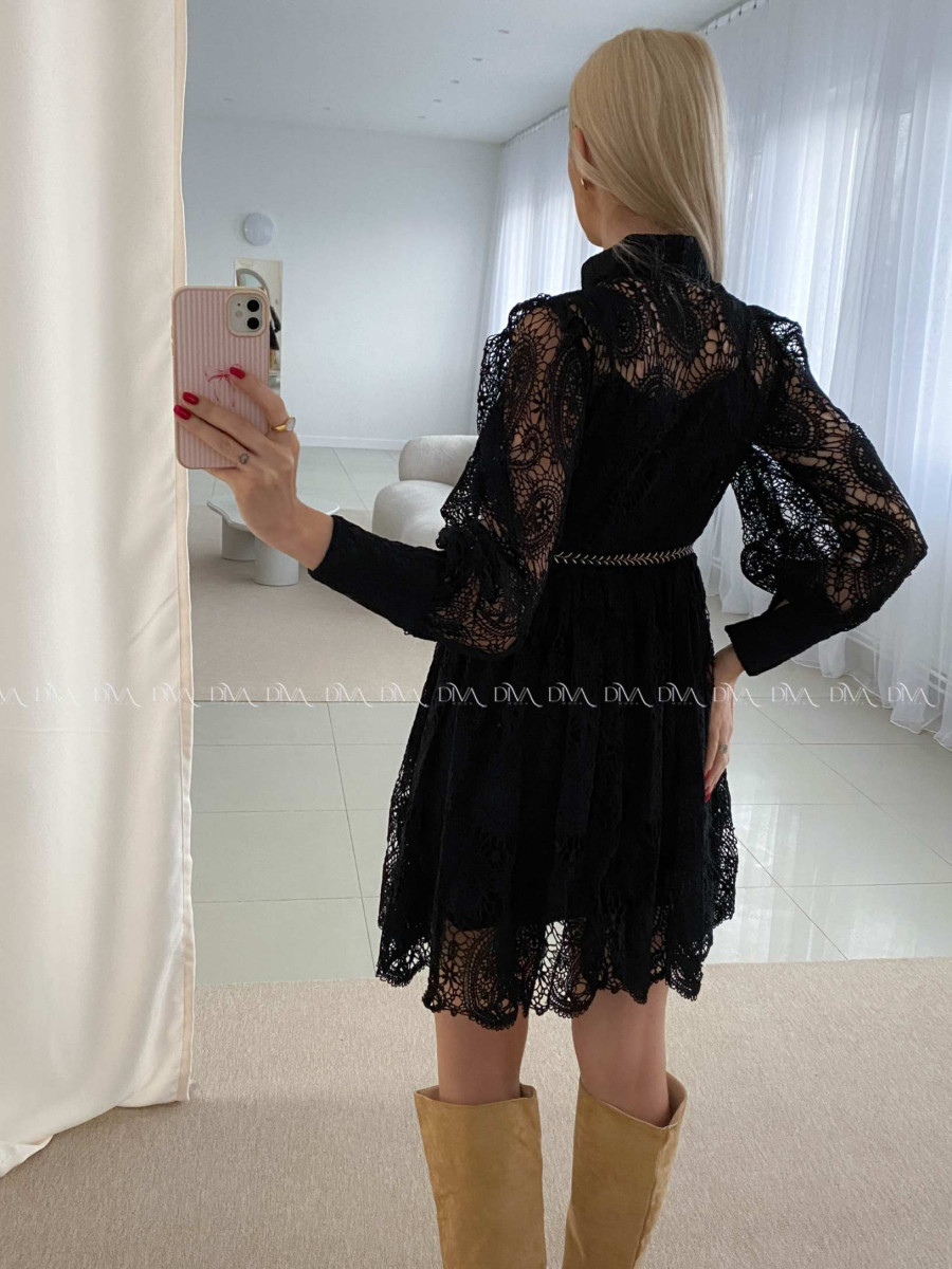 Krajkované šaty čierne s opaskom AB 41