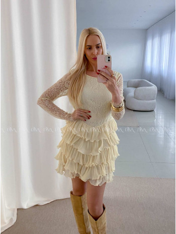 Krajkované elegantné šaty s volánovou sukňou vanilkové AB 50