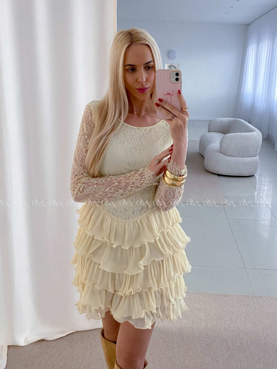 Krajkované elegantné šaty s volánovou sukňou vanilkové AB 50