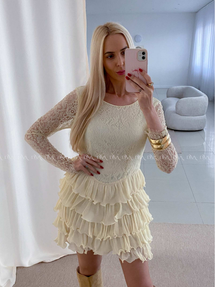 Krajkované elegantné šaty s volánovou sukňou vanilkové AB 50