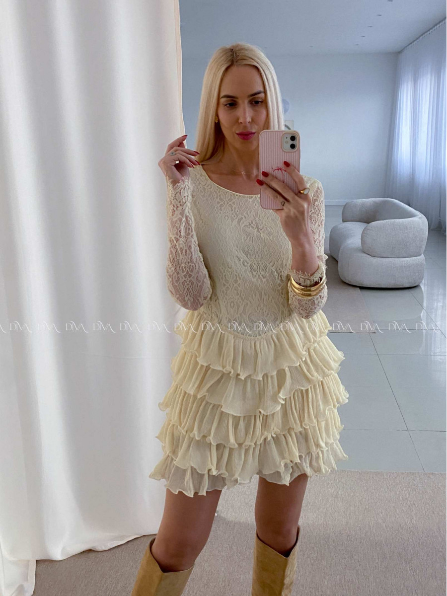 Krajkované elegantné šaty s volánovou sukňou vanilkové AB 50