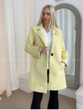 Midi prechodný kabát s brošňou banánový AB 59