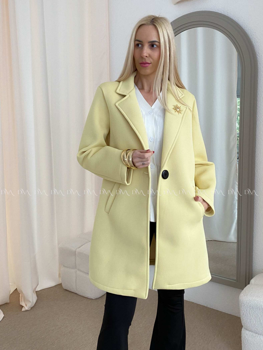 Midi prechodný kabát s brošňou banánový AB 59