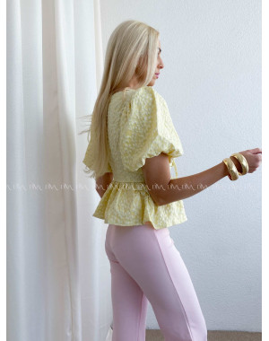 3D kvietkovaný peplum top na viazanie butter yellow AB 81