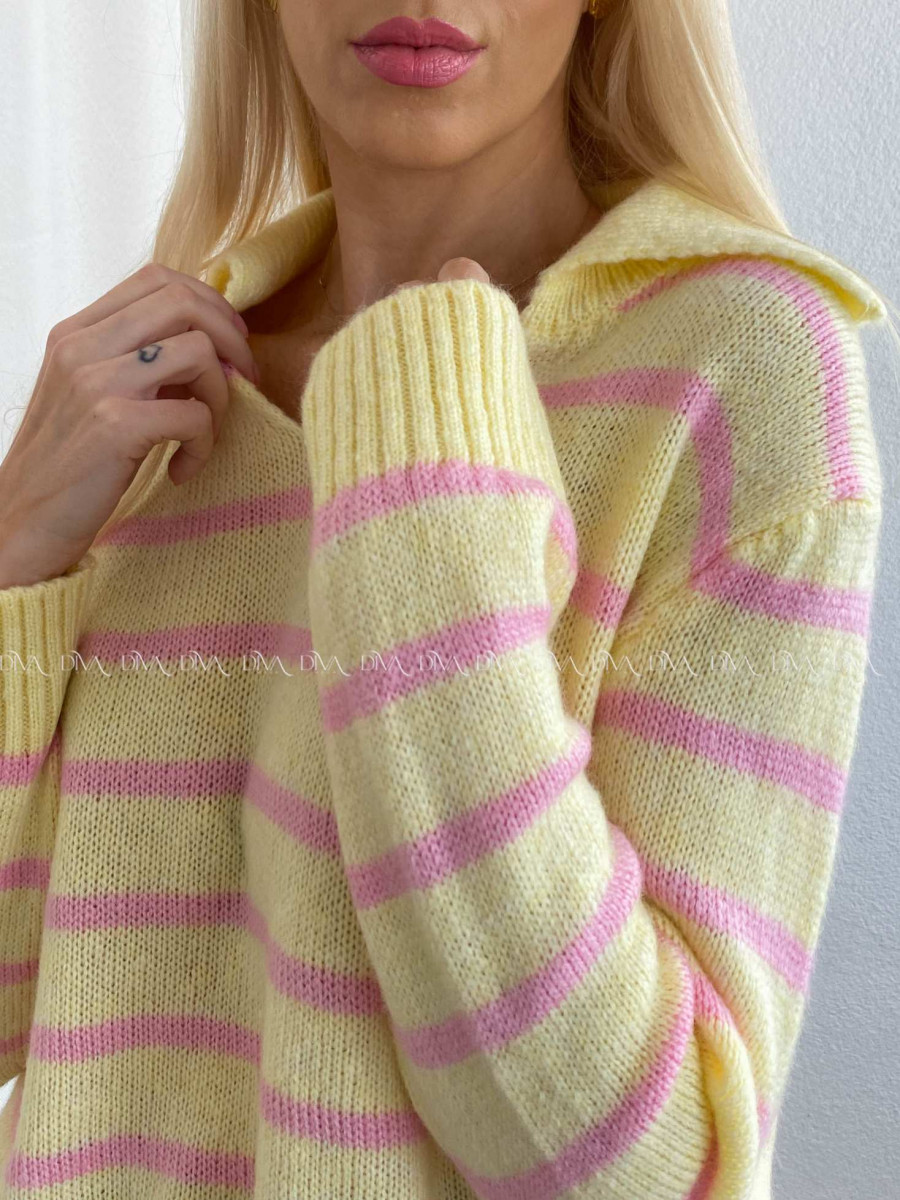 Pruhovaný sveter s límcom žlto-ružový AB 9