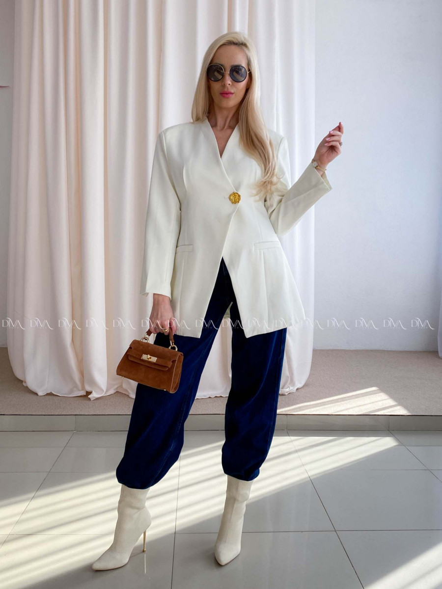 Elegantné predĺžené sako so zdobeným gombíkom rose biele AB 90