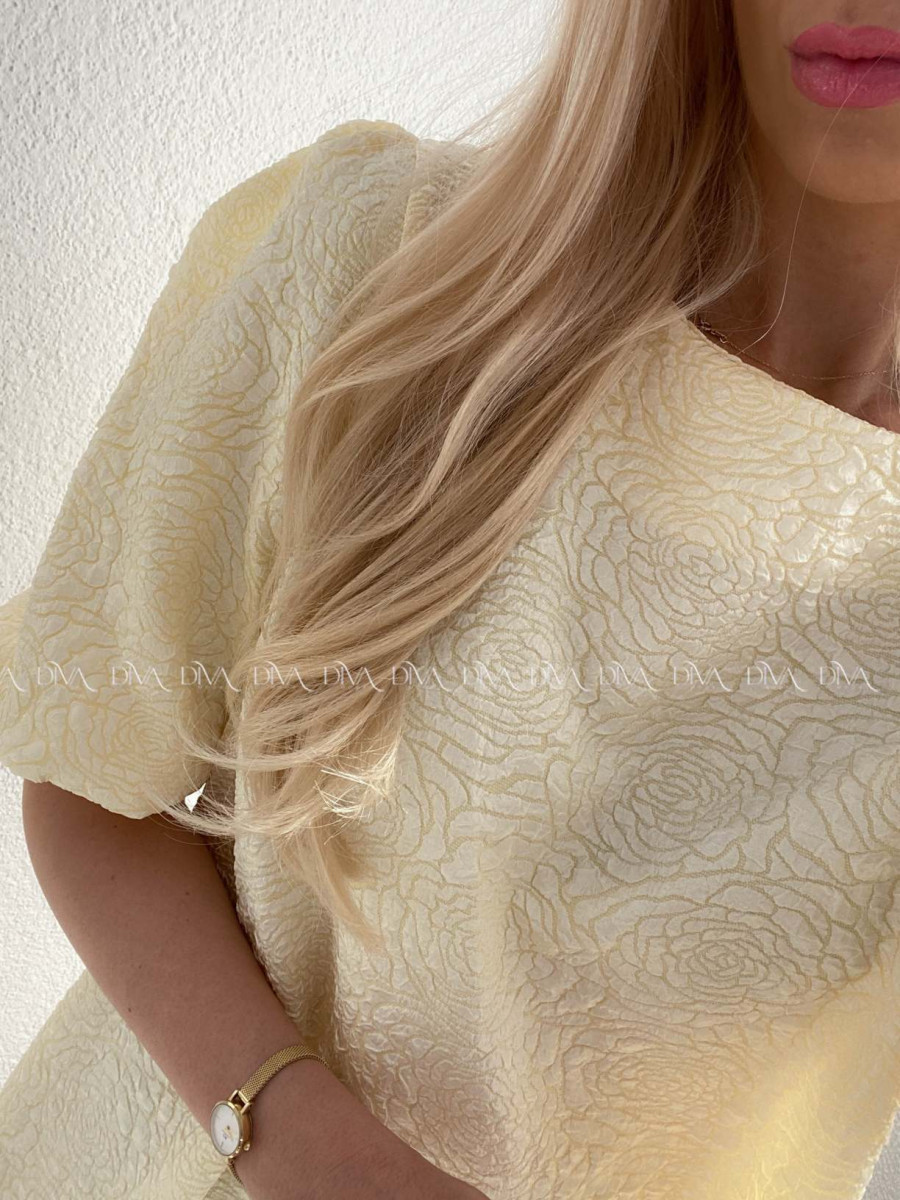 Elegantné šaty s 3d kvetmi rosses butter yellow AB 108