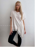 Asymetrické voľné tričko s krajkou béžové AB 117