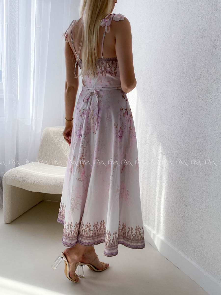 Elegantné kvetované šaty na tenké ramienka Donna AB 115