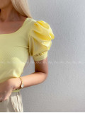 Top so saténovými puf rukávmi žltý AB 301