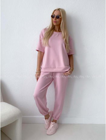 Pohodlný komplet s nášivkou ružový AB 128