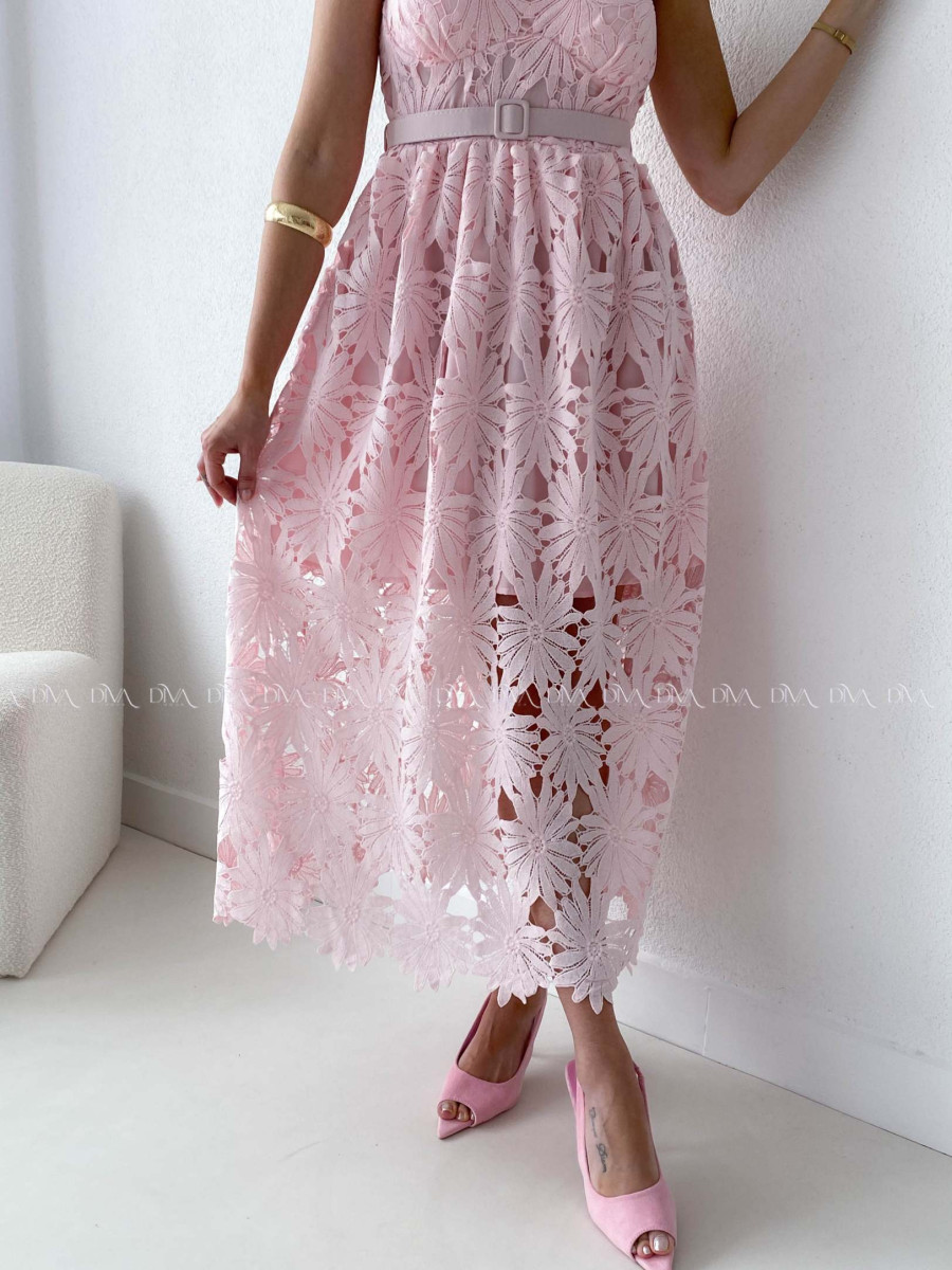 Elegantné krajkované šaty na ramienka Poppy ružové AB 130