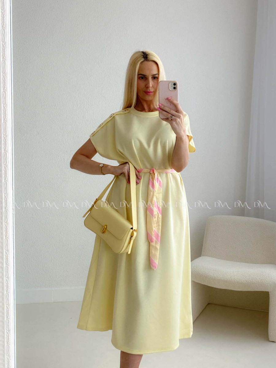 Hladké maxi šaty s gombíkmi a opaskom žltá AB 256