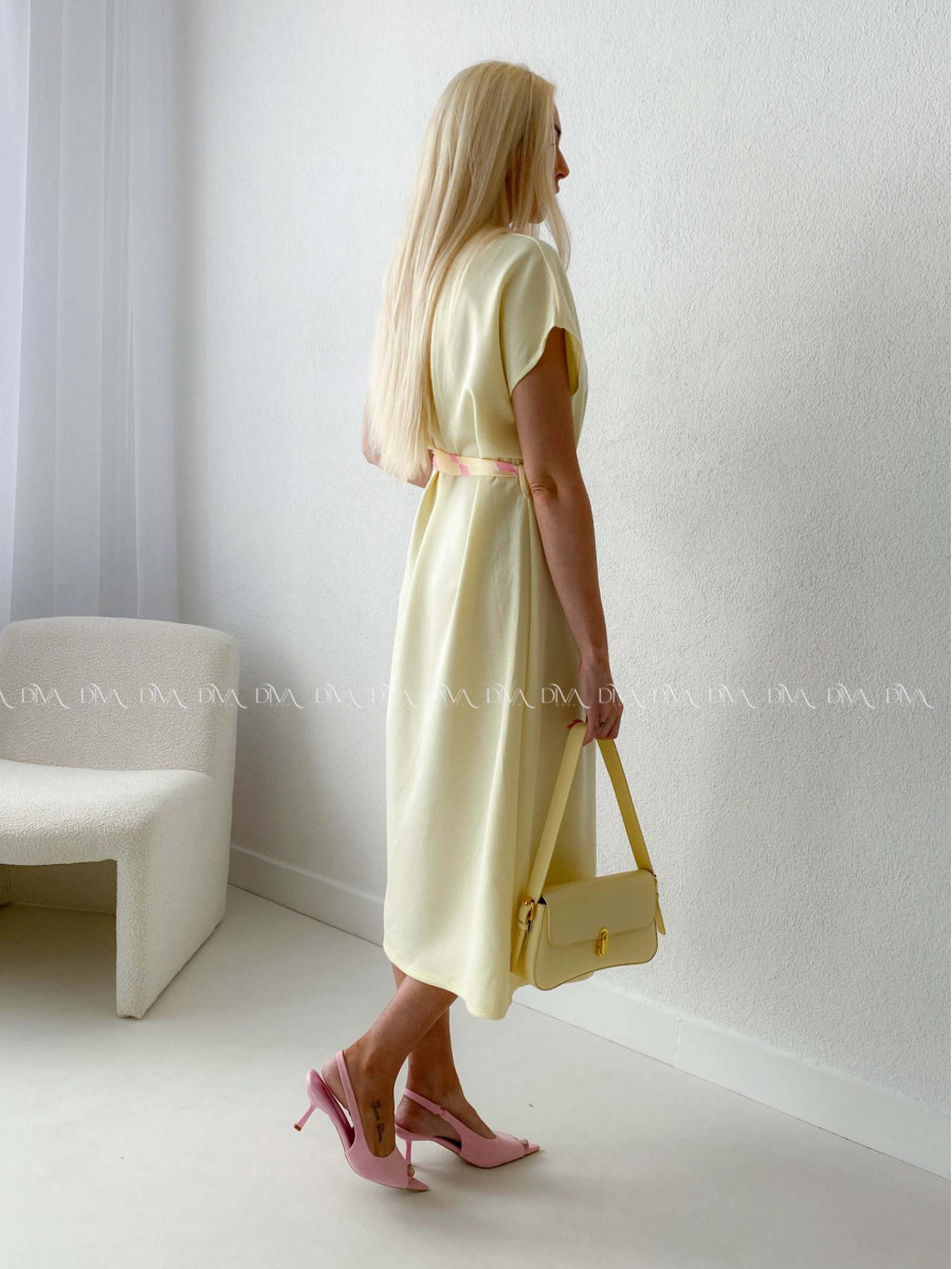 Hladké maxi šaty s gombíkmi a opaskom žltá AB 256