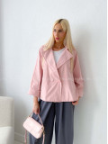 Skrátený trench coat pudrovo ružový AB 136
