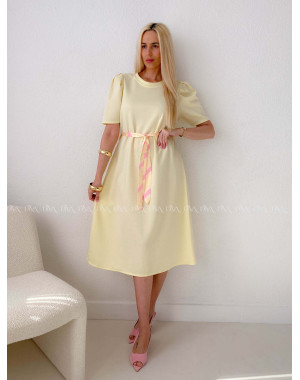 Hladké midi šaty s tulipánovými rukávmi butter yellow AB 162