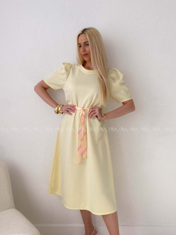 Hladké midi šaty s tulipánovými rukávmi butter yellow AB 162 Hladké midi šaty s tulipánovými rukávmi butter yellow AB 162