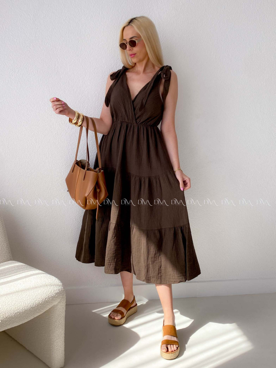 Mušelínové maxi šaty s viazaním na ramenách čokoládové AB 159