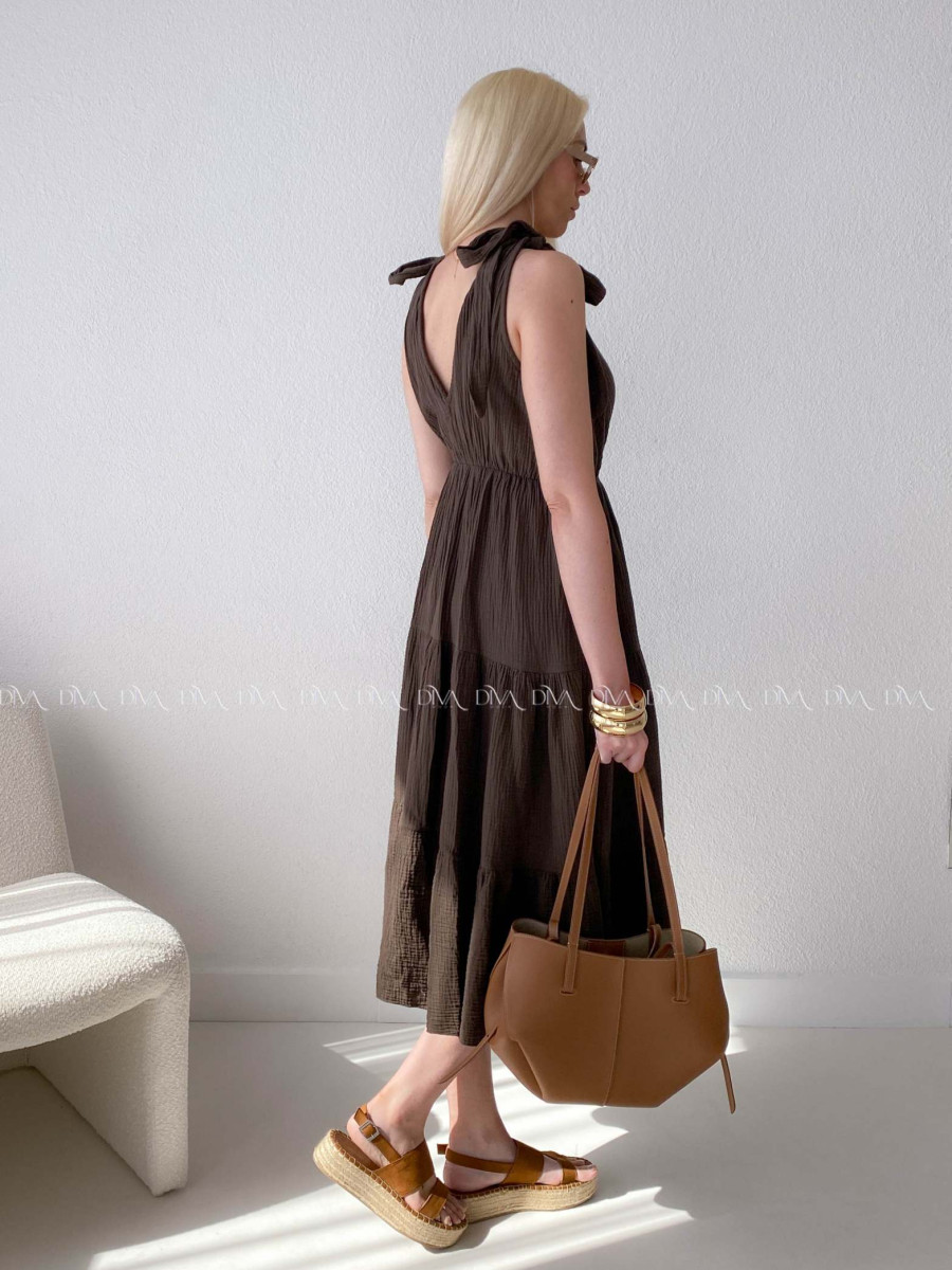 Mušelínové maxi šaty s viazaním na ramenách čokoládové AB 159