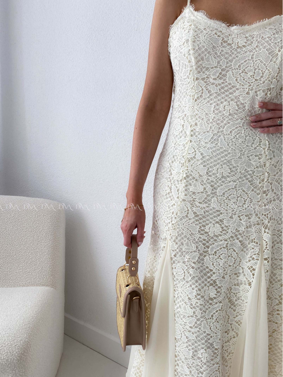 Háčkované elegantné maxi šaty na ramienka maslové AB 165