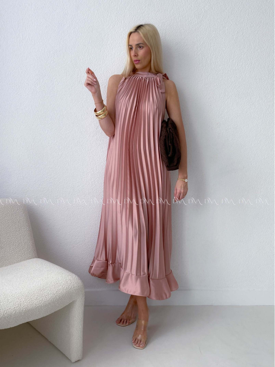 Elegantné saténové plisované maxi šaty blush pink AB 171