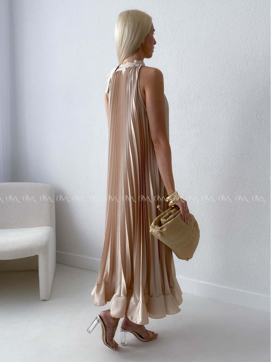 Elegantné saténové plisované maxi šaty zlaté AB 171