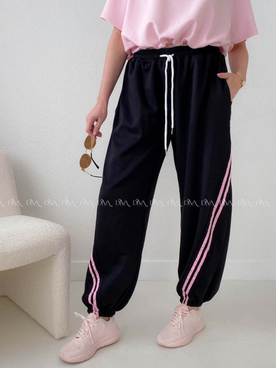 Balónové tepláky s pruhom čierne AB 157