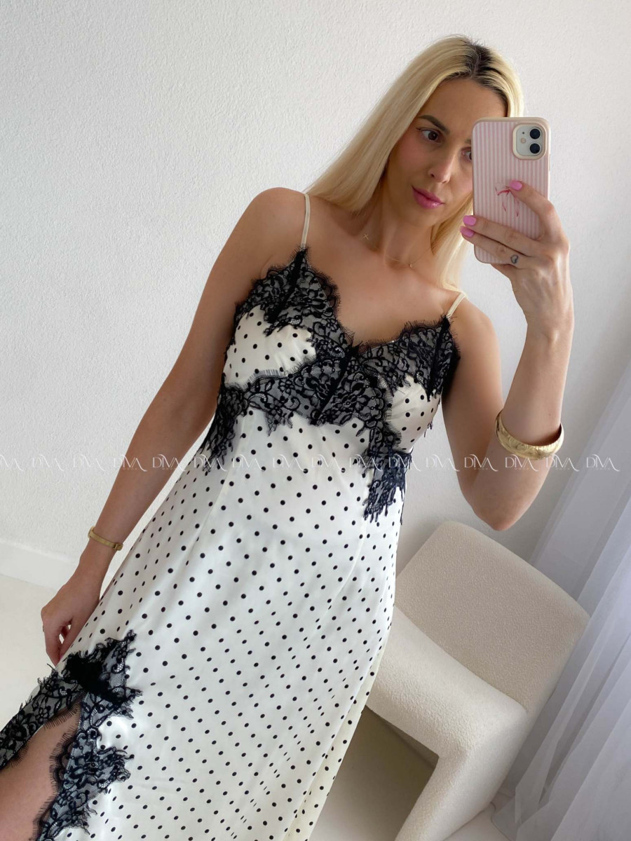 Elegantné saténové maxi šaty bodkované s krajkou AB 182