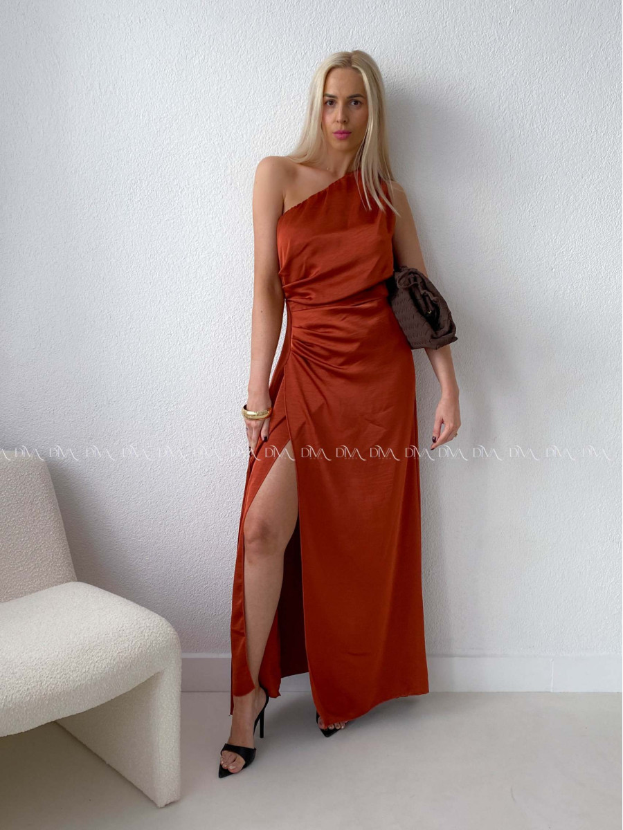 Elegantné splývavé šaty na jedno rameno tehlové AB 191