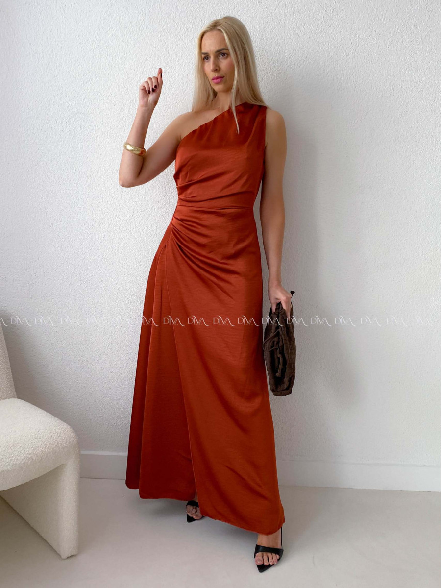 Elegantné splývavé šaty na jedno rameno tehlové AB 191
