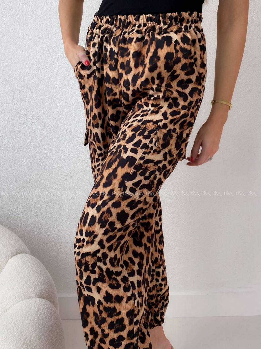 Pumpki s vreckami leopard V 104
